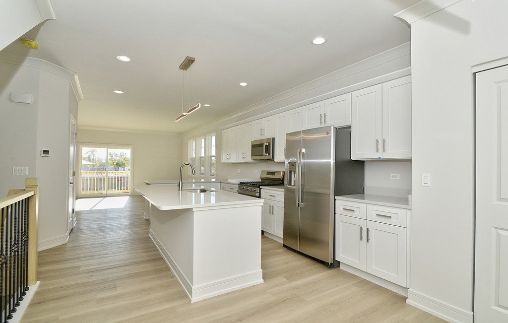 212 Walnut Street N - Photo 29