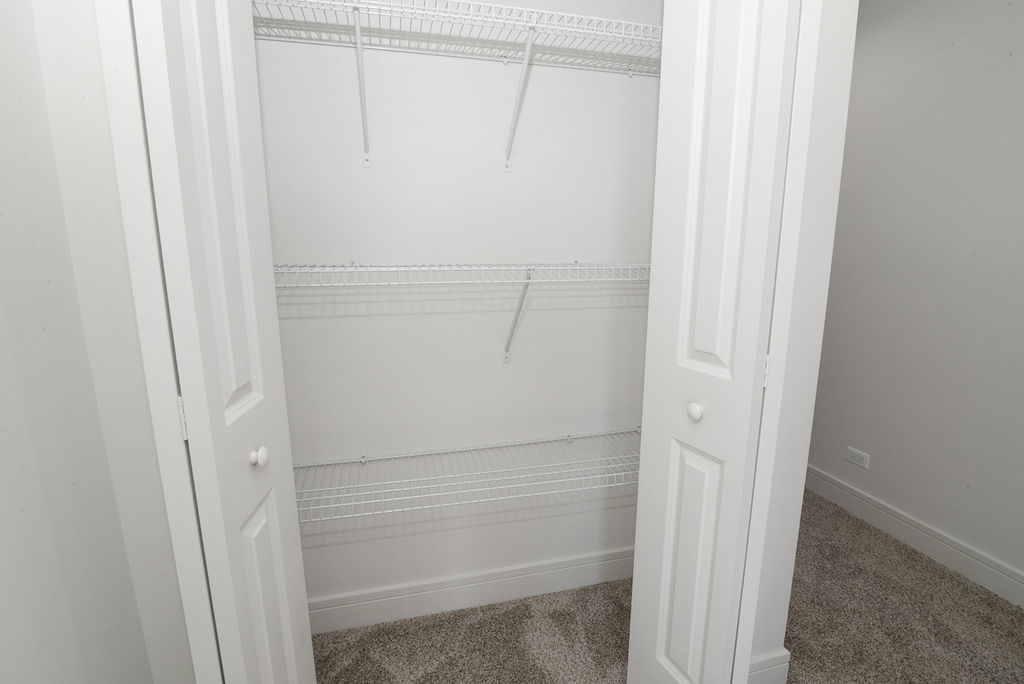 212 Walnut Street N - Photo 21