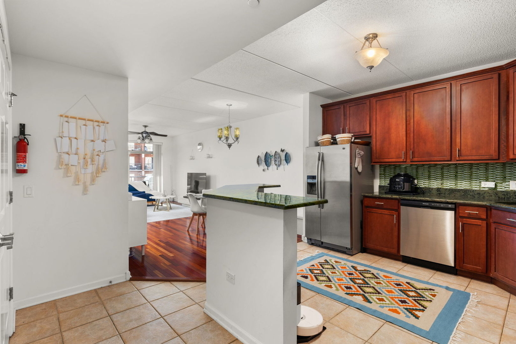 656 Pearson Street - Photo 11