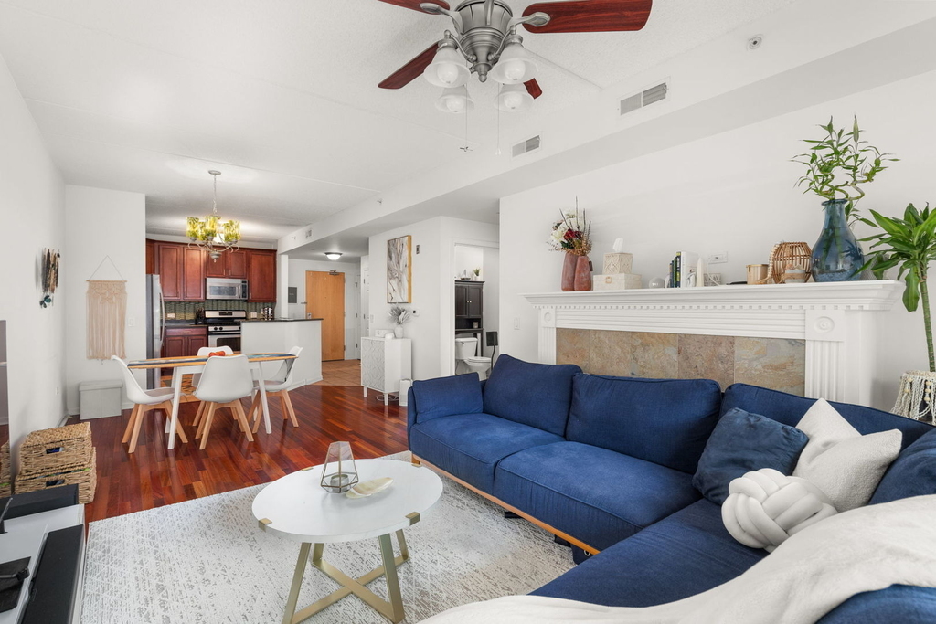 656 Pearson Street - Photo 5