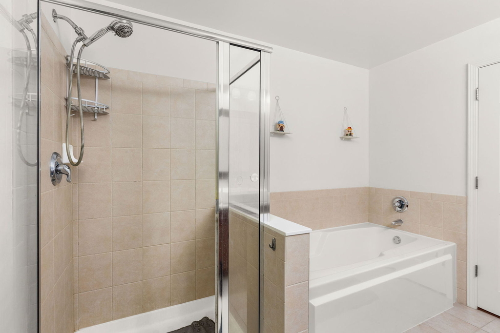 656 Pearson Street - Photo 16