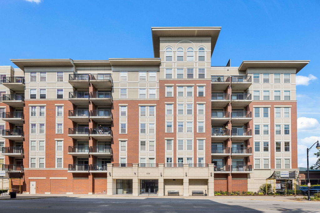 656 Pearson Street - Photo 22