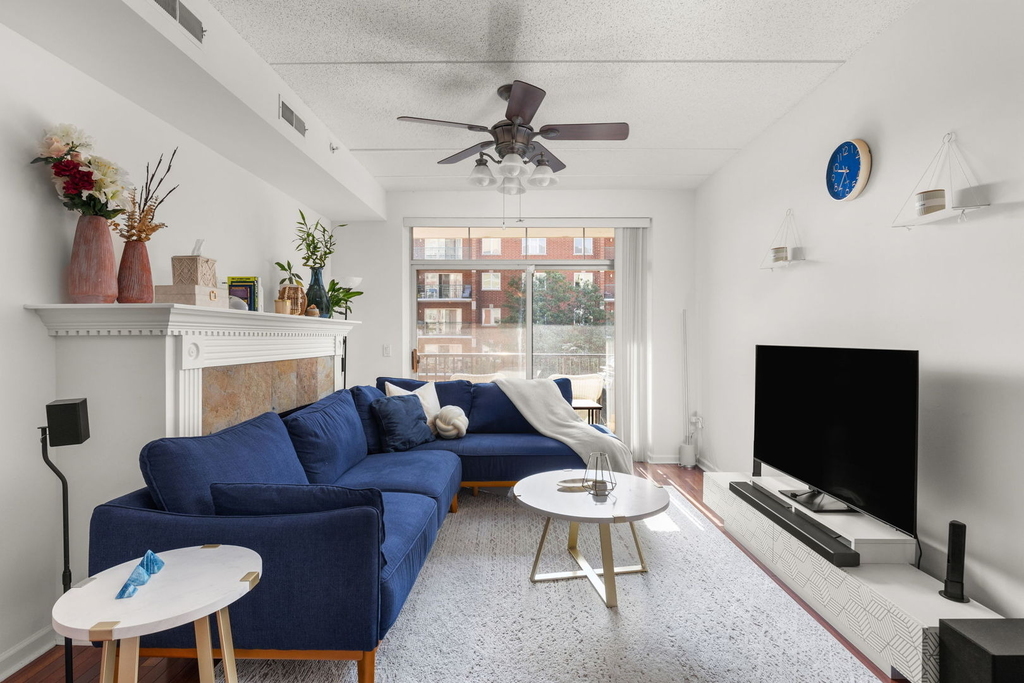656 Pearson Street - Photo 3