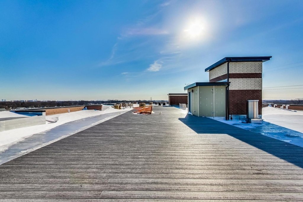 8025 Skokie Boulevard - Photo 16