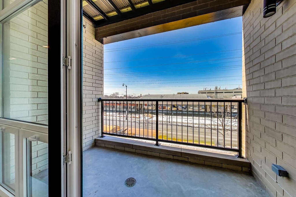 8025 Skokie Boulevard - Photo 13