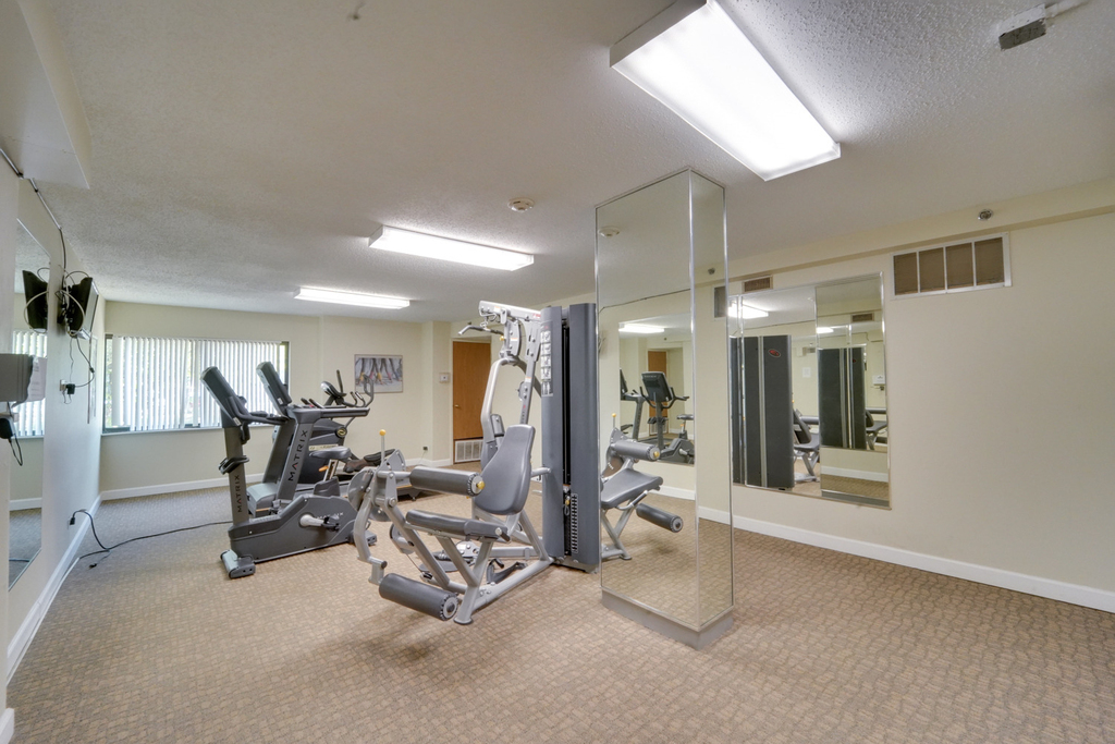 1800 Huntington Boulevard - Photo 11