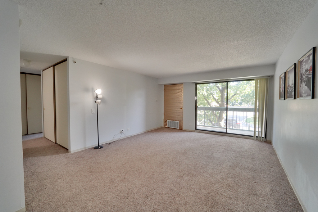 1800 Huntington Boulevard - Photo 4