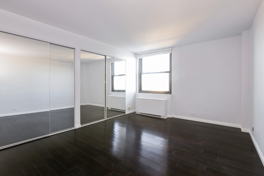 5701 N Sheridan Road - Photo 6