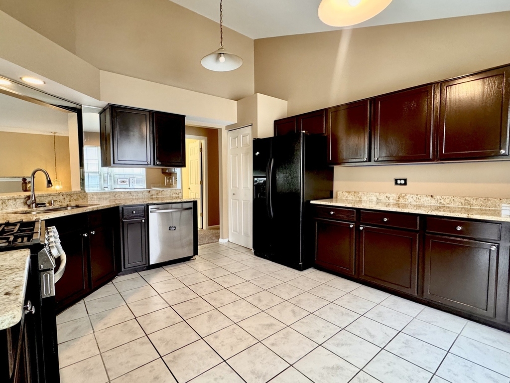 2905 Stonewater Drive - Photo 10