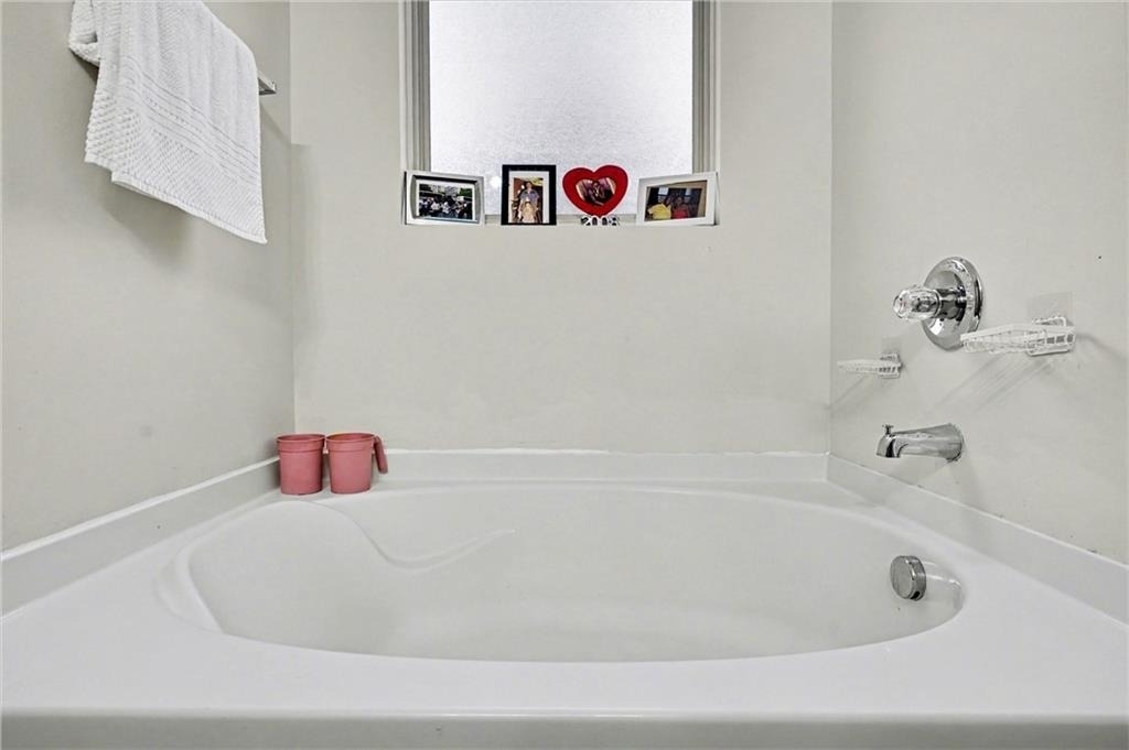 1241 England Terrace - Photo 9