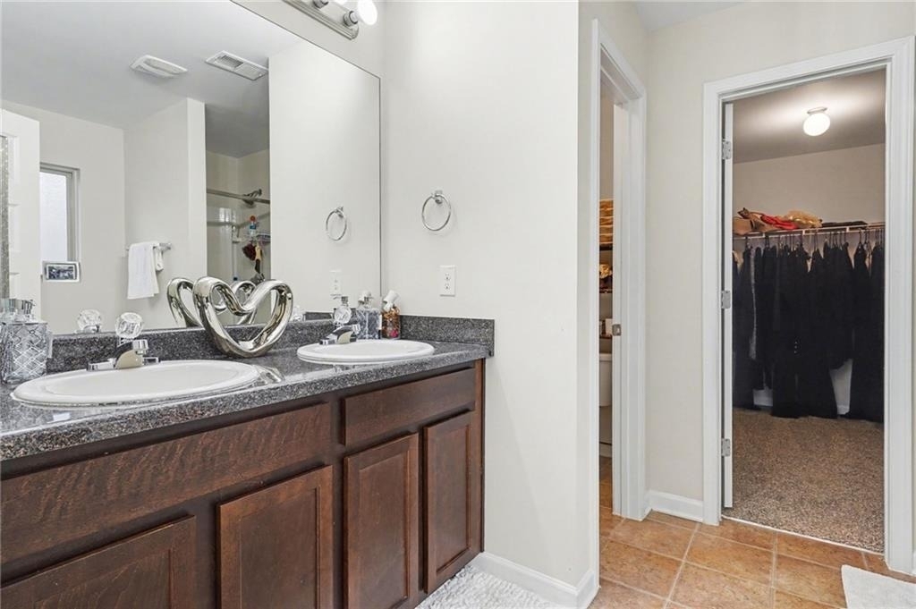 1241 England Terrace - Photo 10