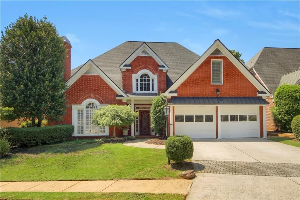 312 Declaire Way Ne - Photo 0