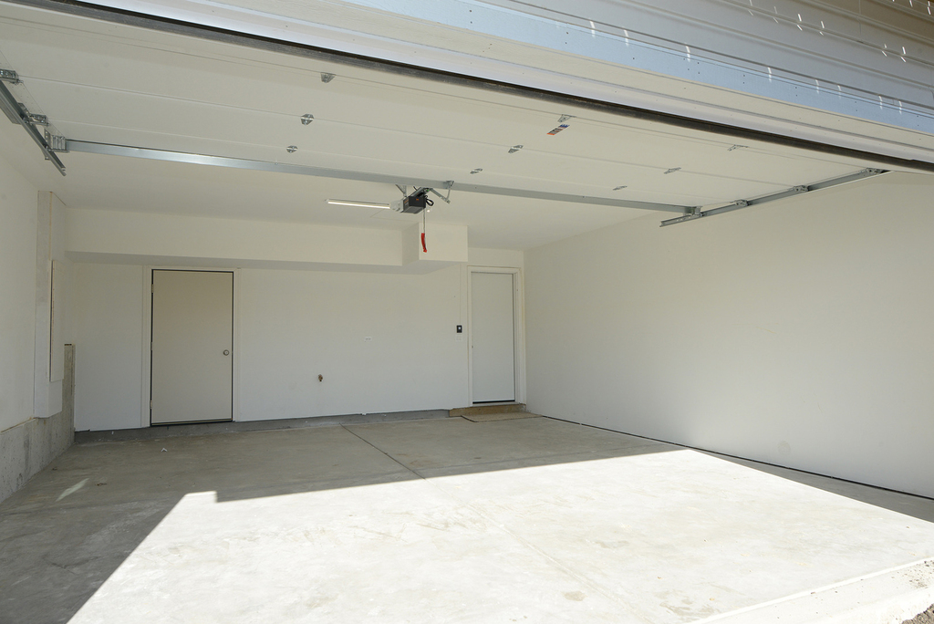 212 Walnut Street N - Photo 26