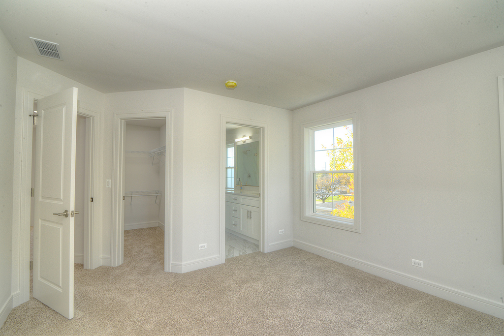 212 Walnut Street N - Photo 16