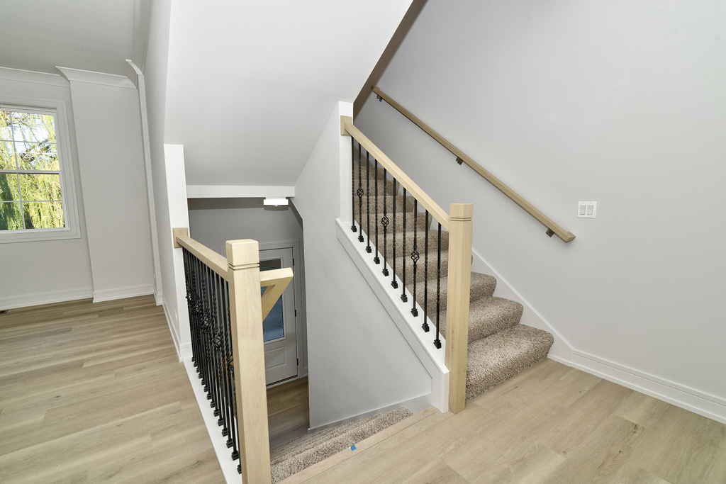 212 Walnut Street N - Photo 10