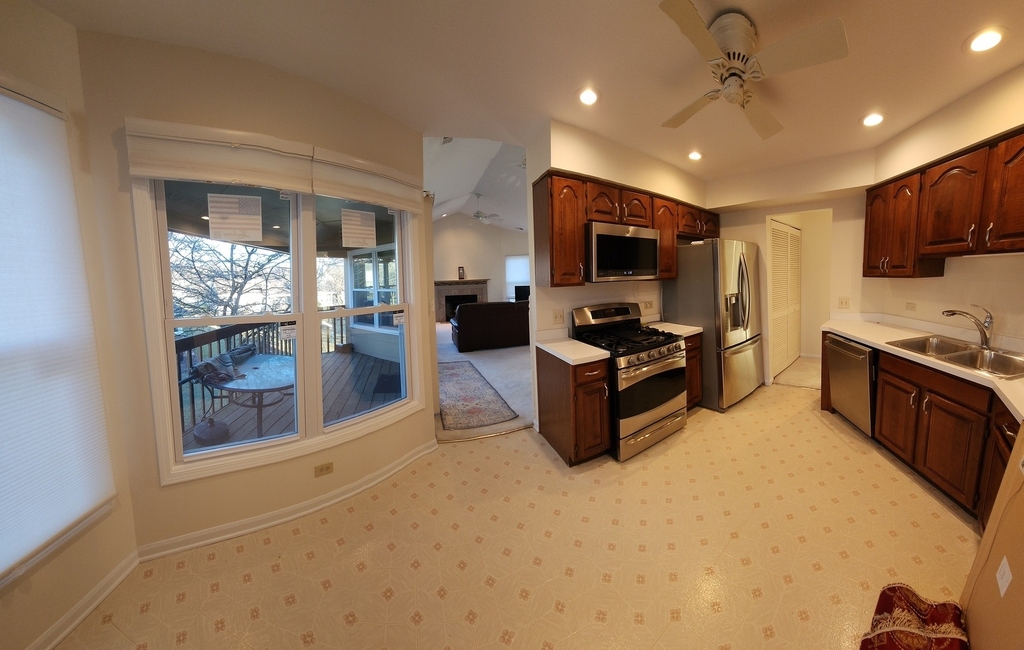 225 Willow Parkway - Photo 10