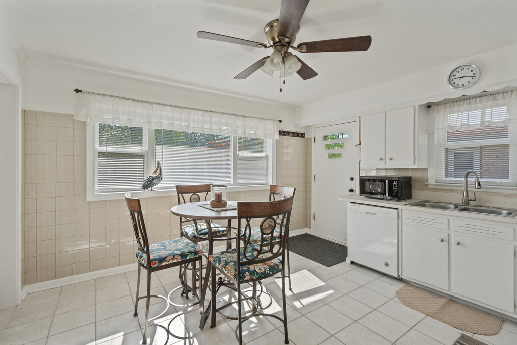 9520 Major Avenue - Photo 12
