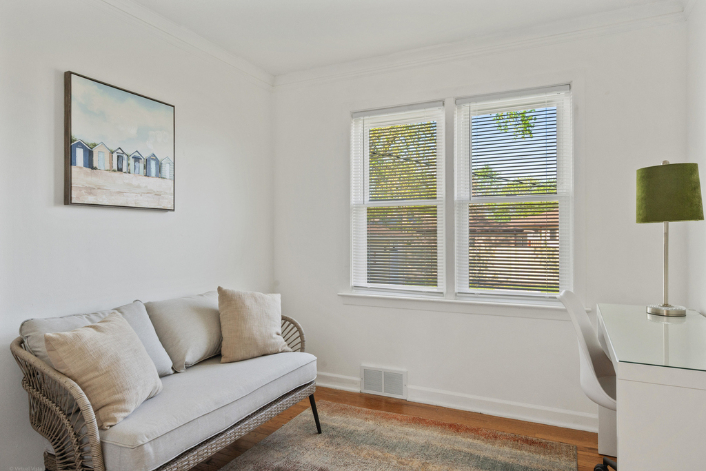 9520 Major Avenue - Photo 5
