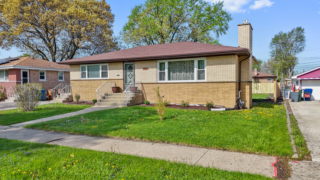 9520 Major Avenue - Photo 0