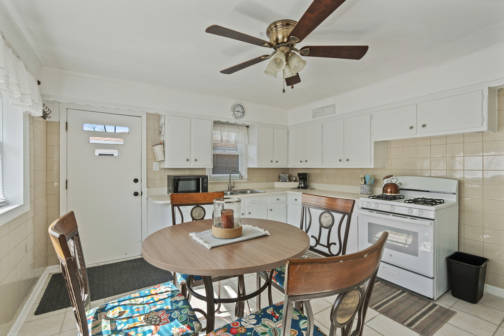9520 Major Avenue - Photo 10