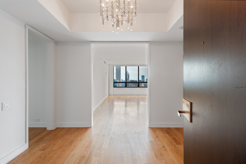 180 E Pearson Street - Photo 1