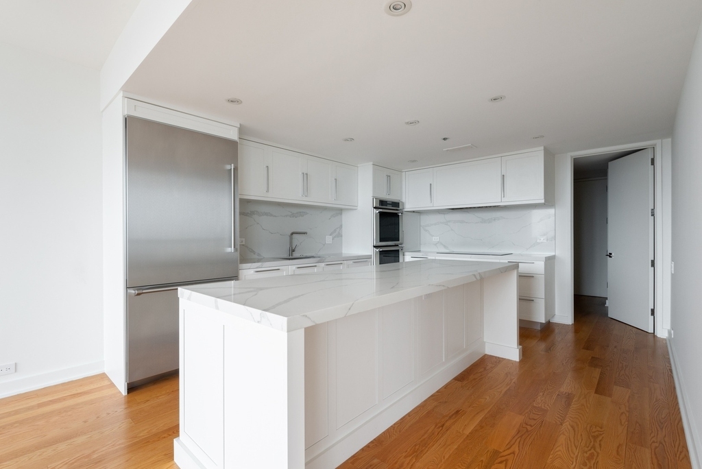 180 E Pearson Street - Photo 8