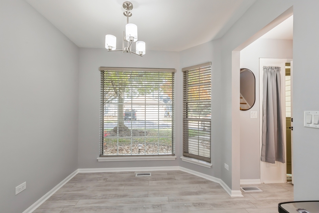 222 Wellington Circle - Photo 7