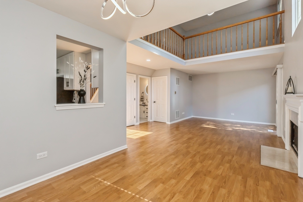 222 Wellington Circle - Photo 1