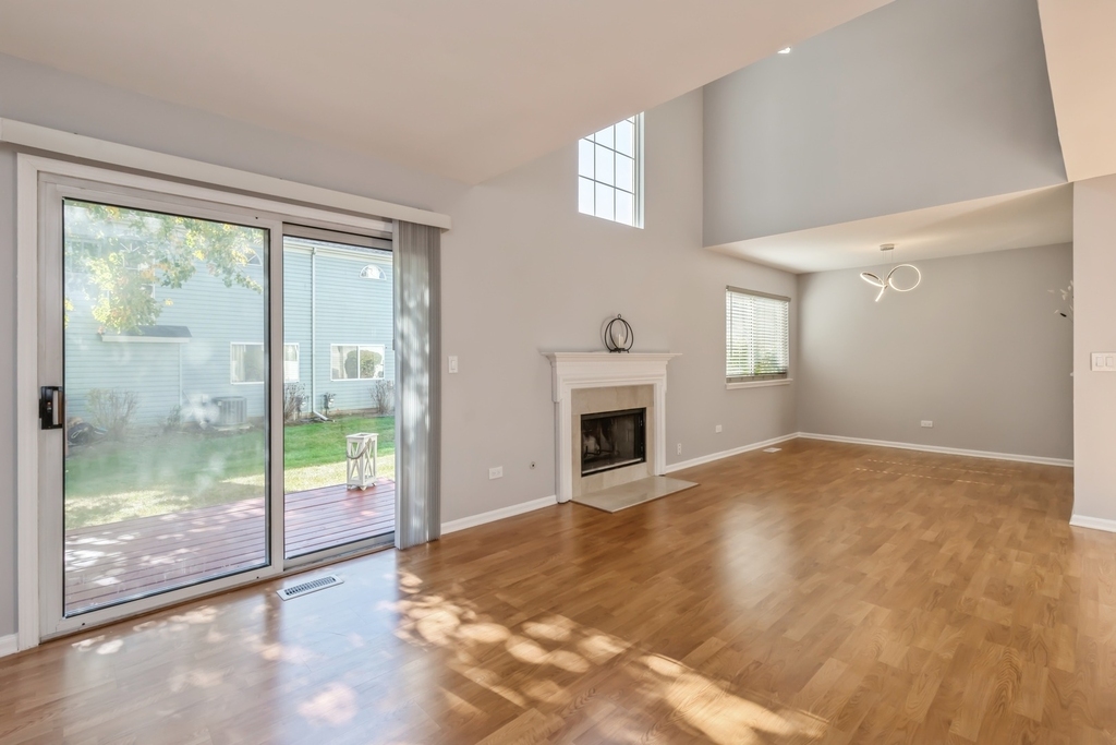 222 Wellington Circle - Photo 0