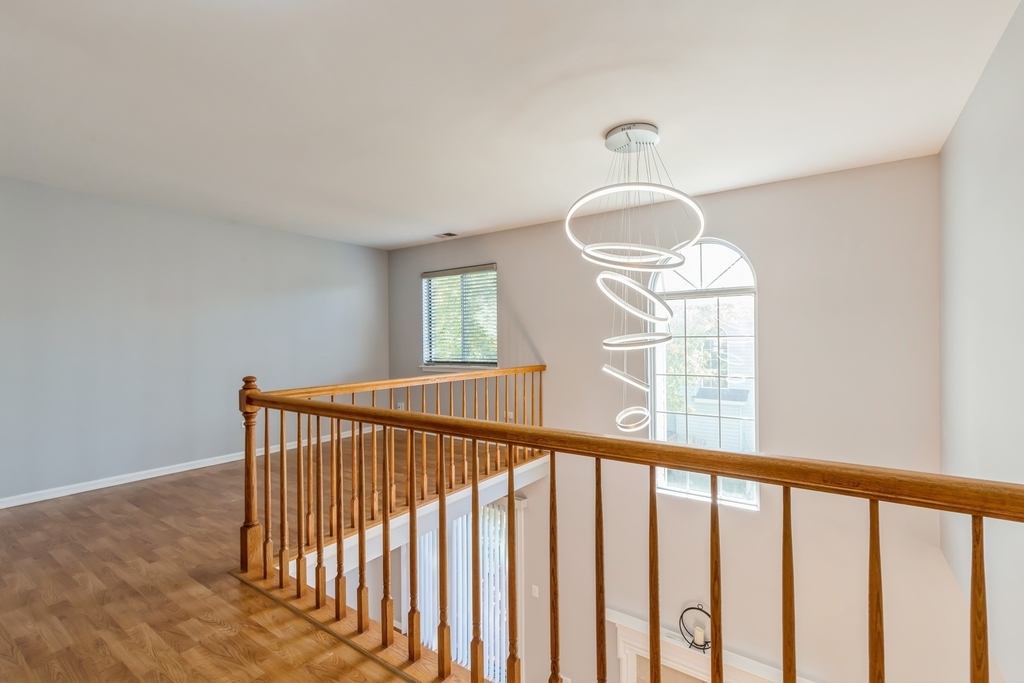 222 Wellington Circle - Photo 4