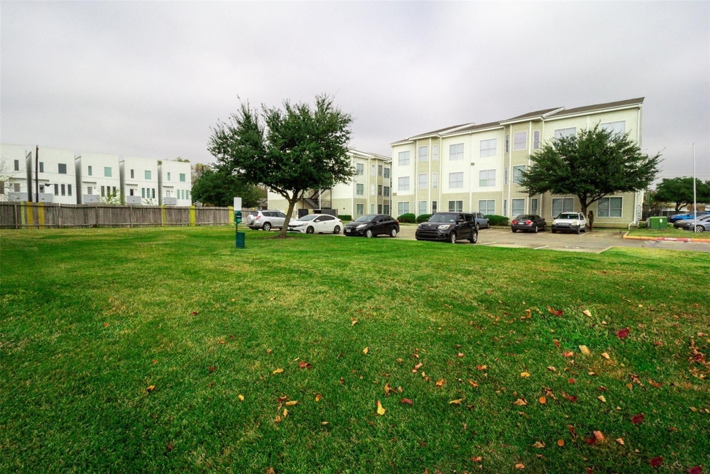 3560 Dixie Drive - Photo 10