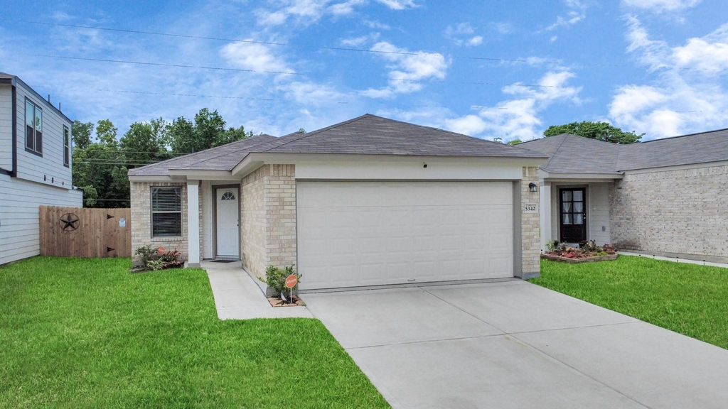 5342 Basquiat Drive - Photo 1