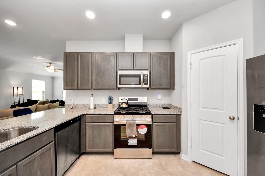 5342 Basquiat Drive - Photo 4