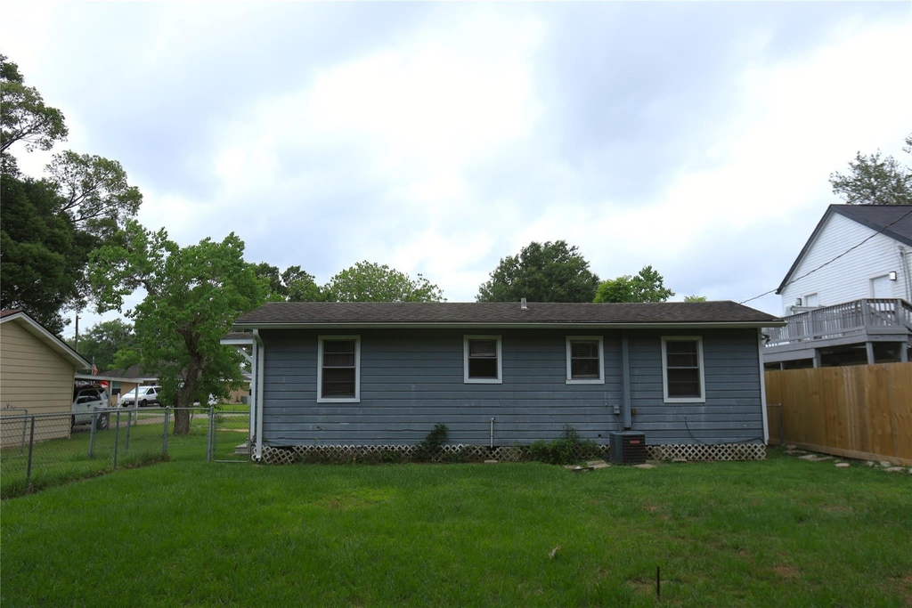 713 S Valderas Street - Photo 8