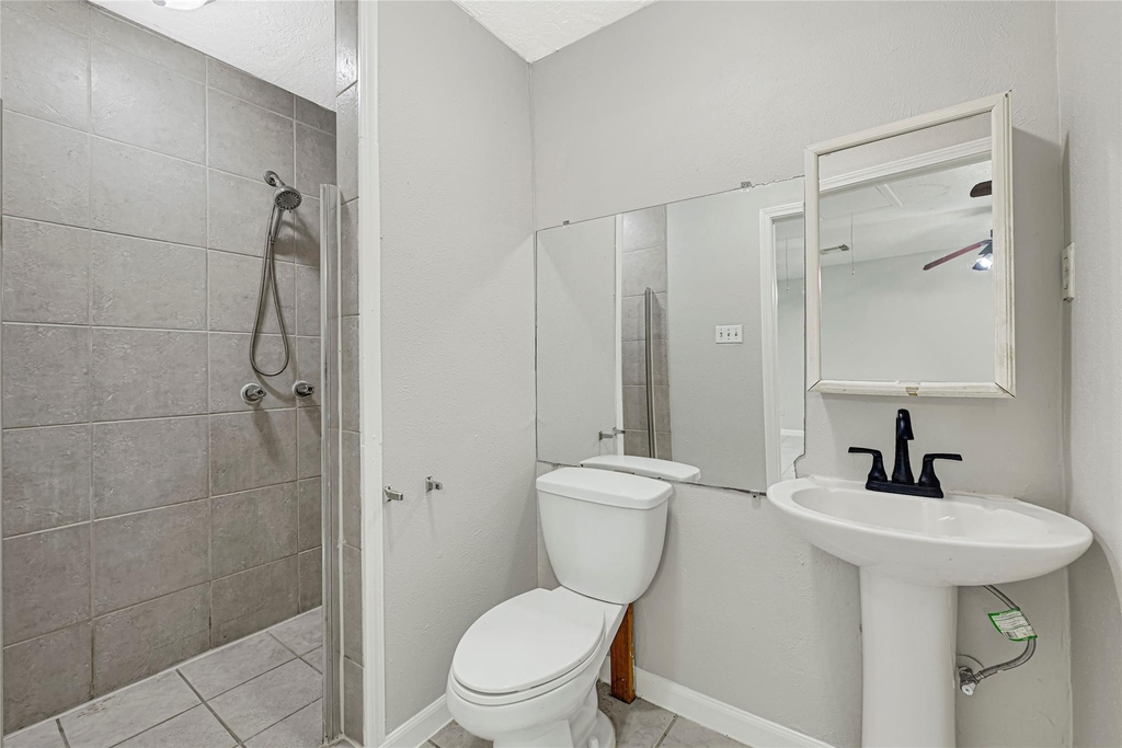 8619 Arranmore Lane - Photo 29