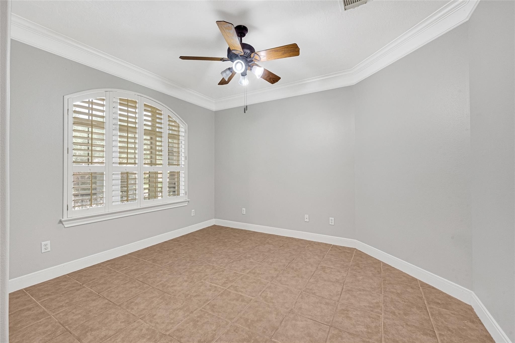 8619 Arranmore Lane - Photo 10