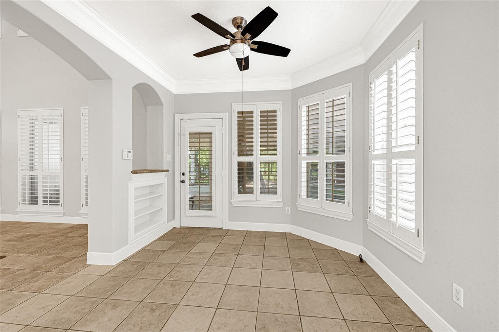 8619 Arranmore Lane - Photo 6