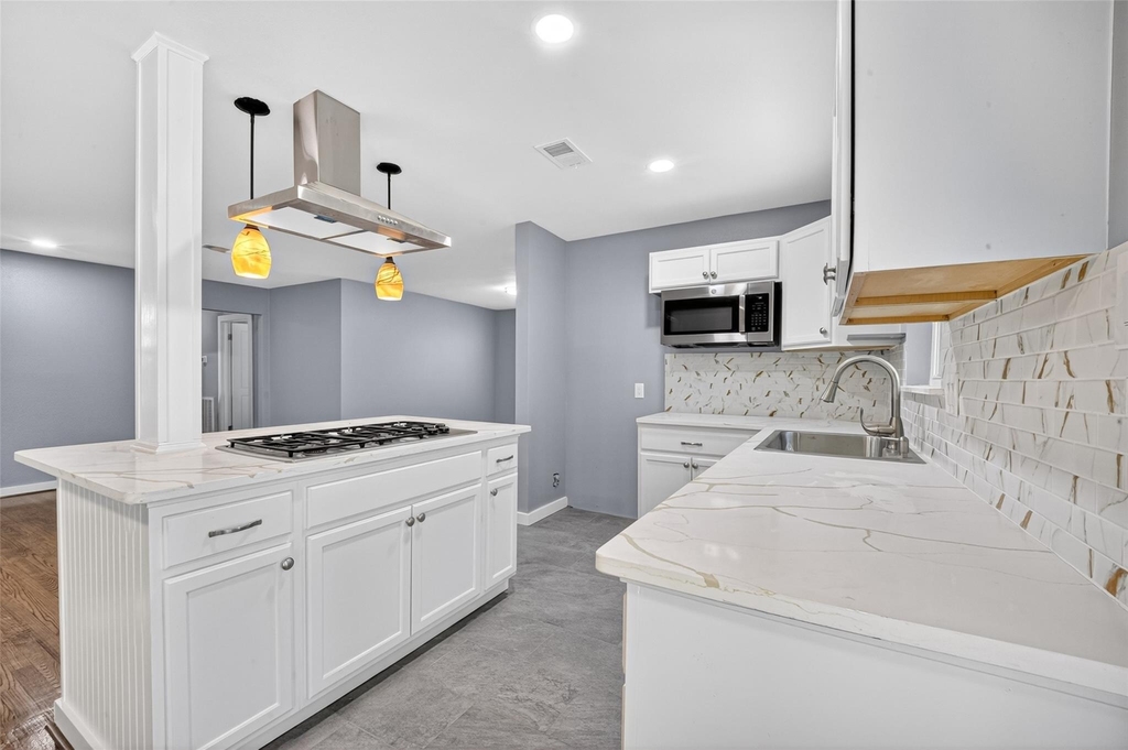 11226 Huggins Drive - Photo 9
