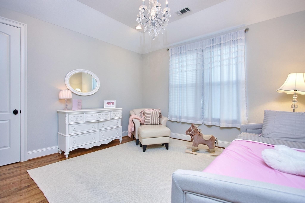 1126 W West 16th Street - Photo 39