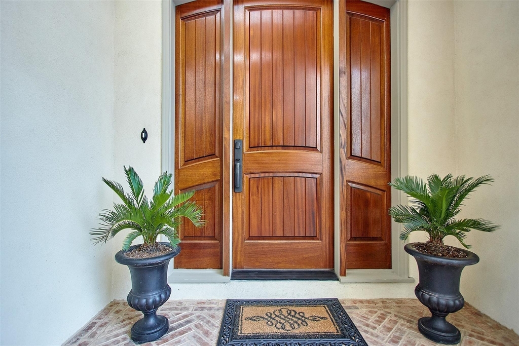 1126 W West 16th Street - Photo 1