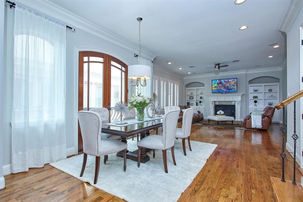 1126 W West 16th Street - Photo 24