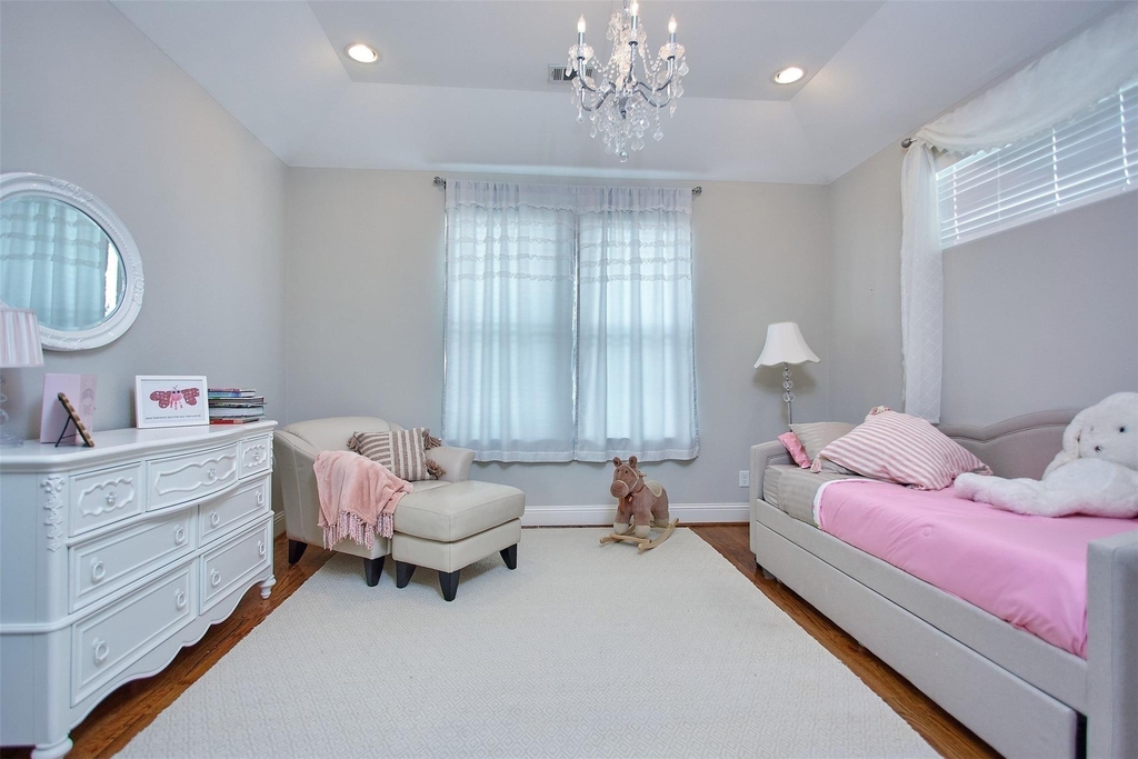 1126 W West 16th Street - Photo 38