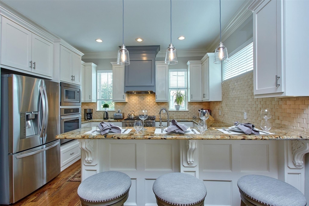 1126 W West 16th Street - Photo 29