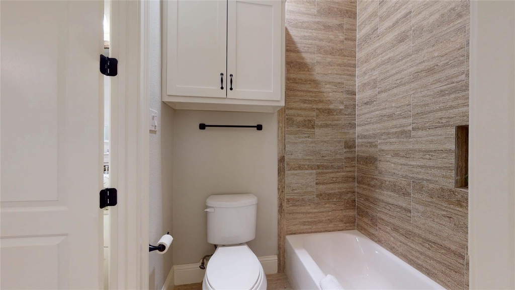 1126 W West 16th Street - Photo 45