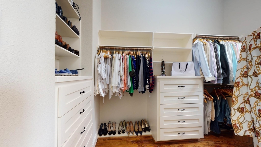 1126 W West 16th Street - Photo 37