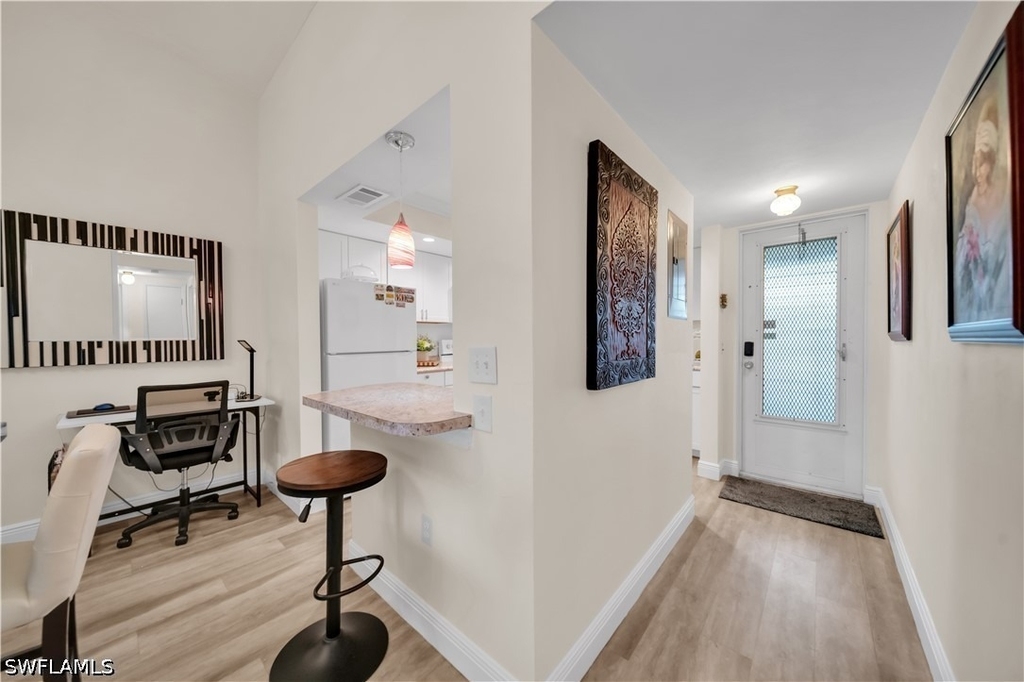 4613 Se 5th Avenue - Photo 1