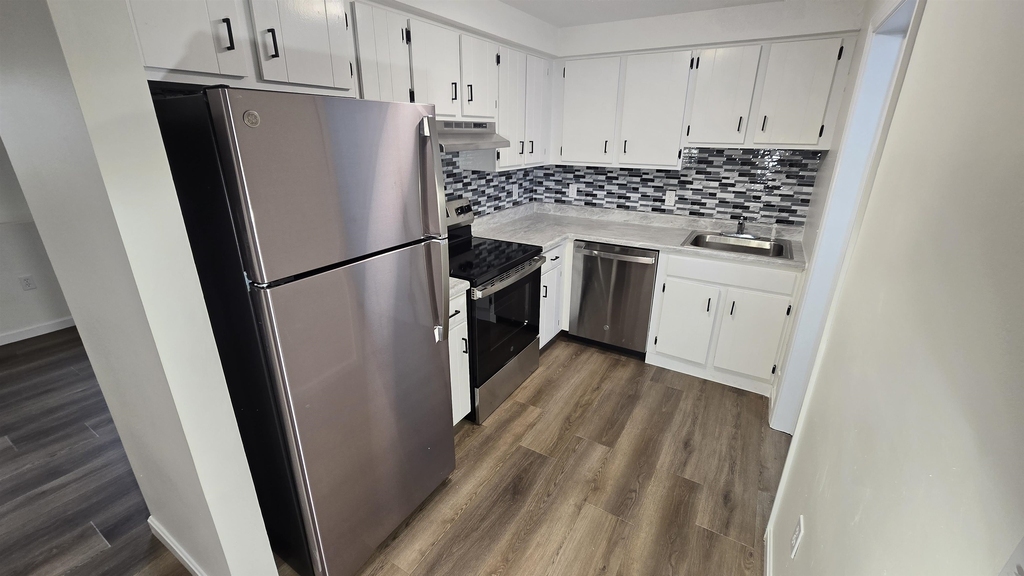 85 E Ridge - Photo 0