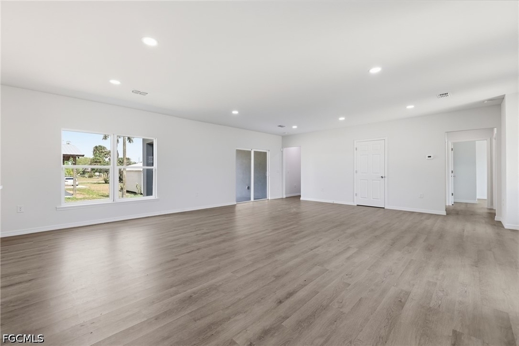 1406 Ford Circle - Photo 14