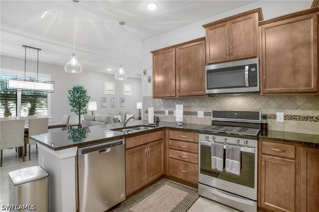 7674 Jacaranda Lane - Photo 12