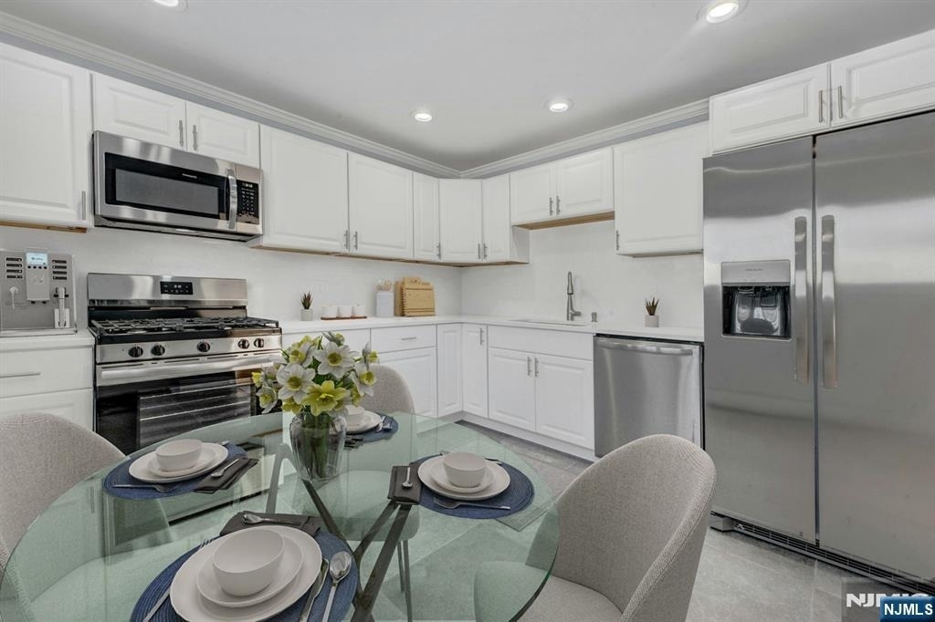 16 Cypress Peak - Photo 3